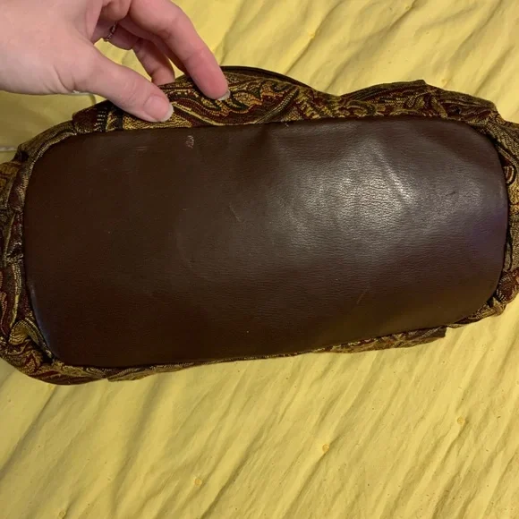 NWT beaded tapestry shoulder bag and matching wallet set - Picture 9 of 9